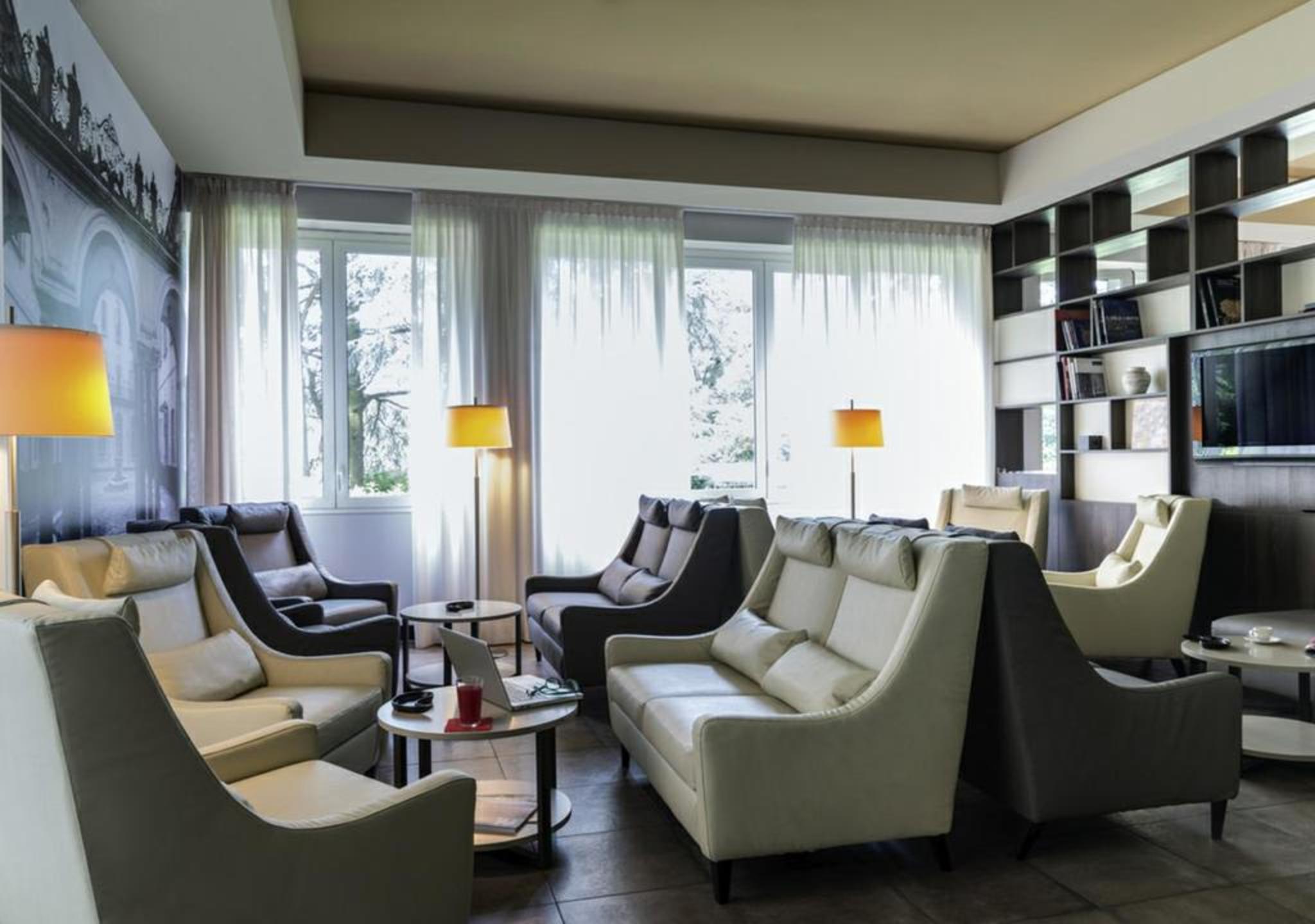 Bis Hotel Varese Eksteriør billede