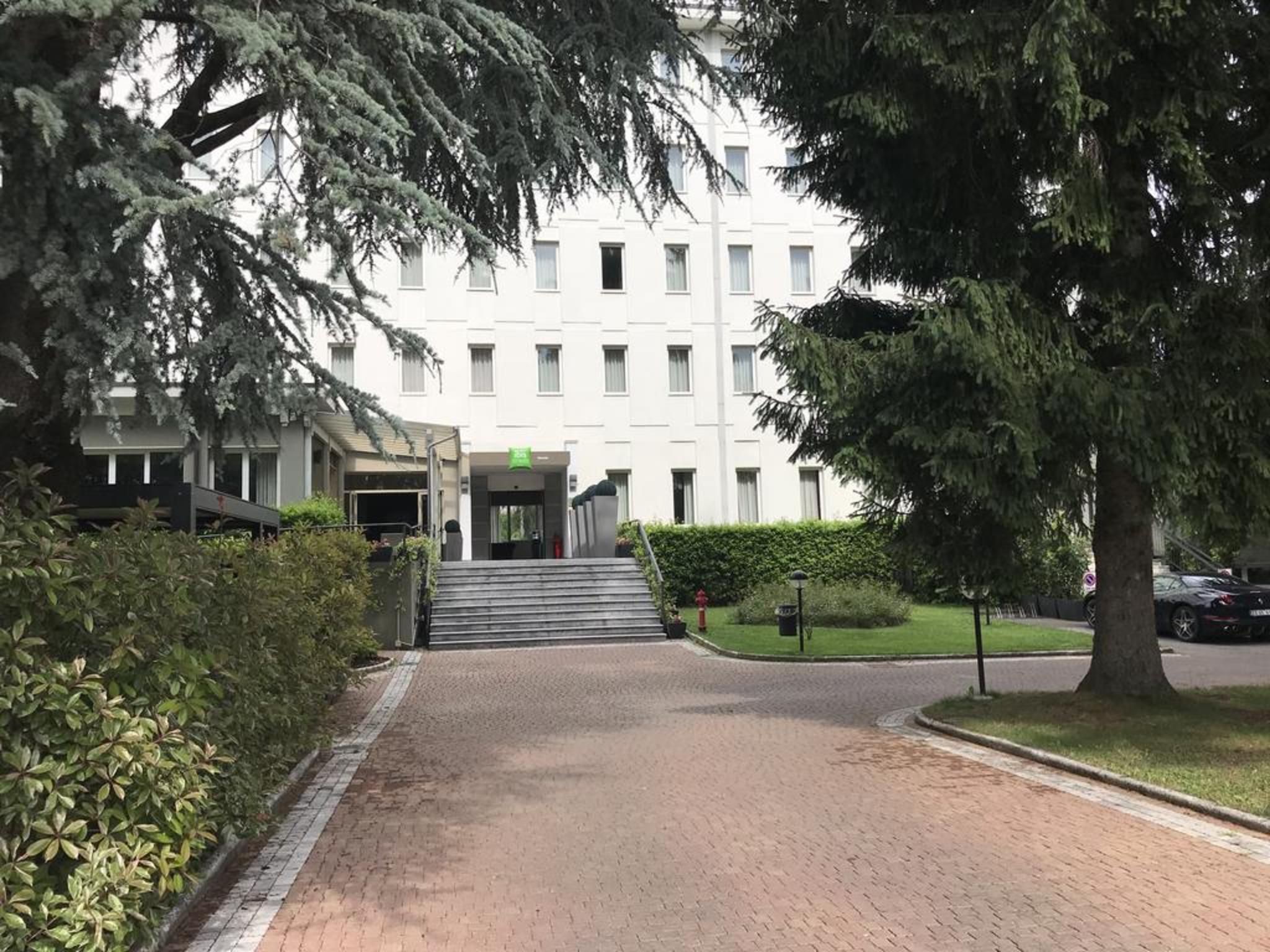 Bis Hotel Varese Eksteriør billede