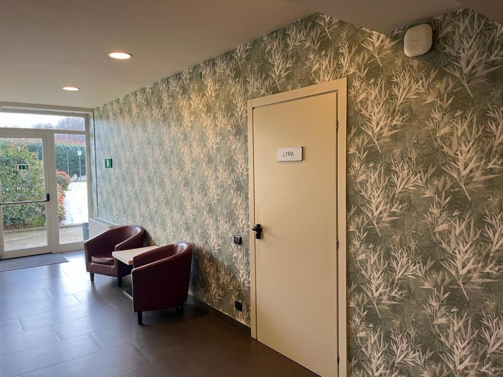 Bis Hotel Varese Eksteriør billede