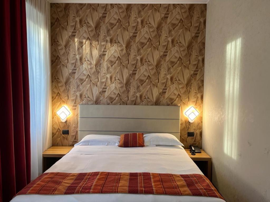 Bis Hotel Varese Eksteriør billede