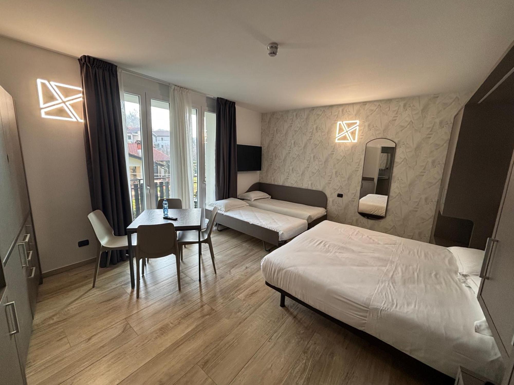 Bis Hotel Varese Eksteriør billede