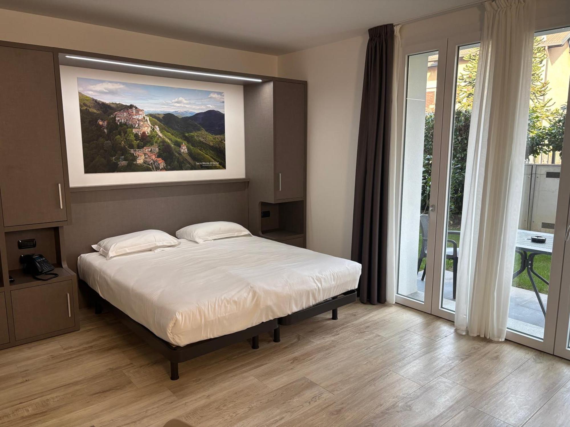 Bis Hotel Varese Eksteriør billede