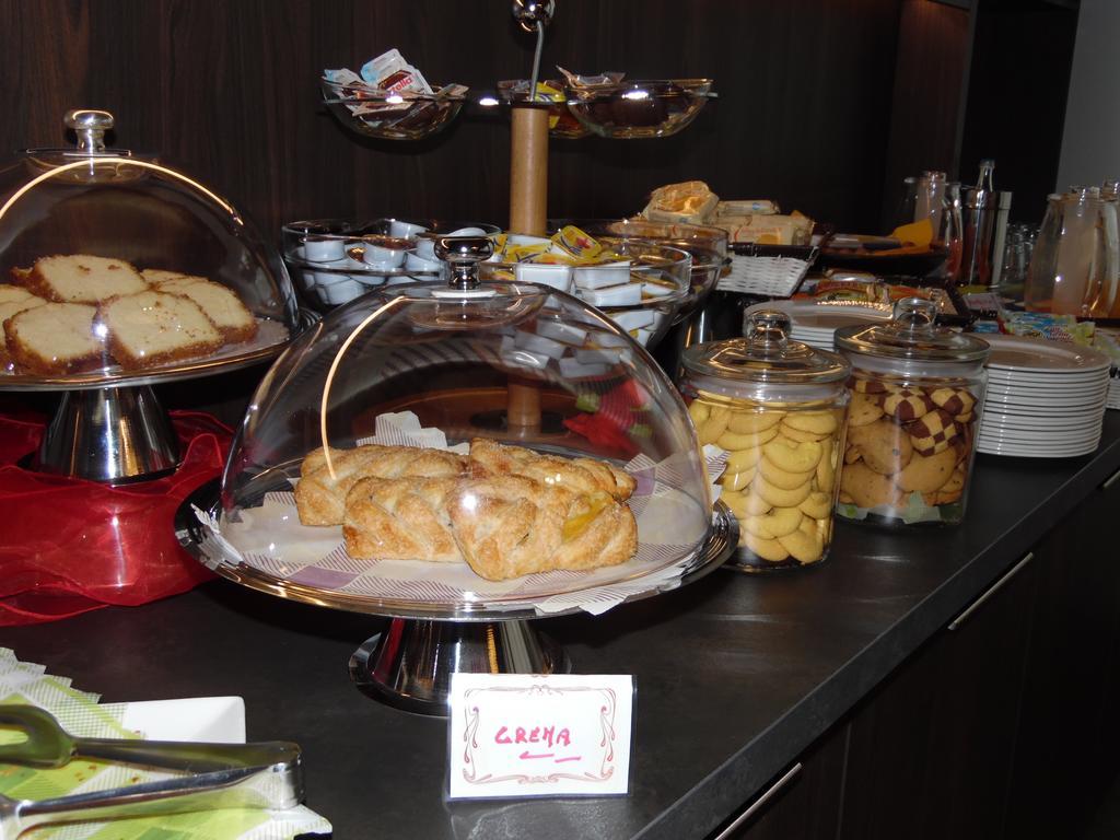 Bis Hotel Varese Eksteriør billede