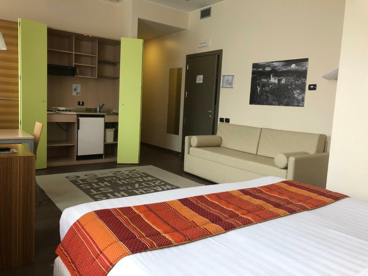 Bis Hotel Varese Eksteriør billede